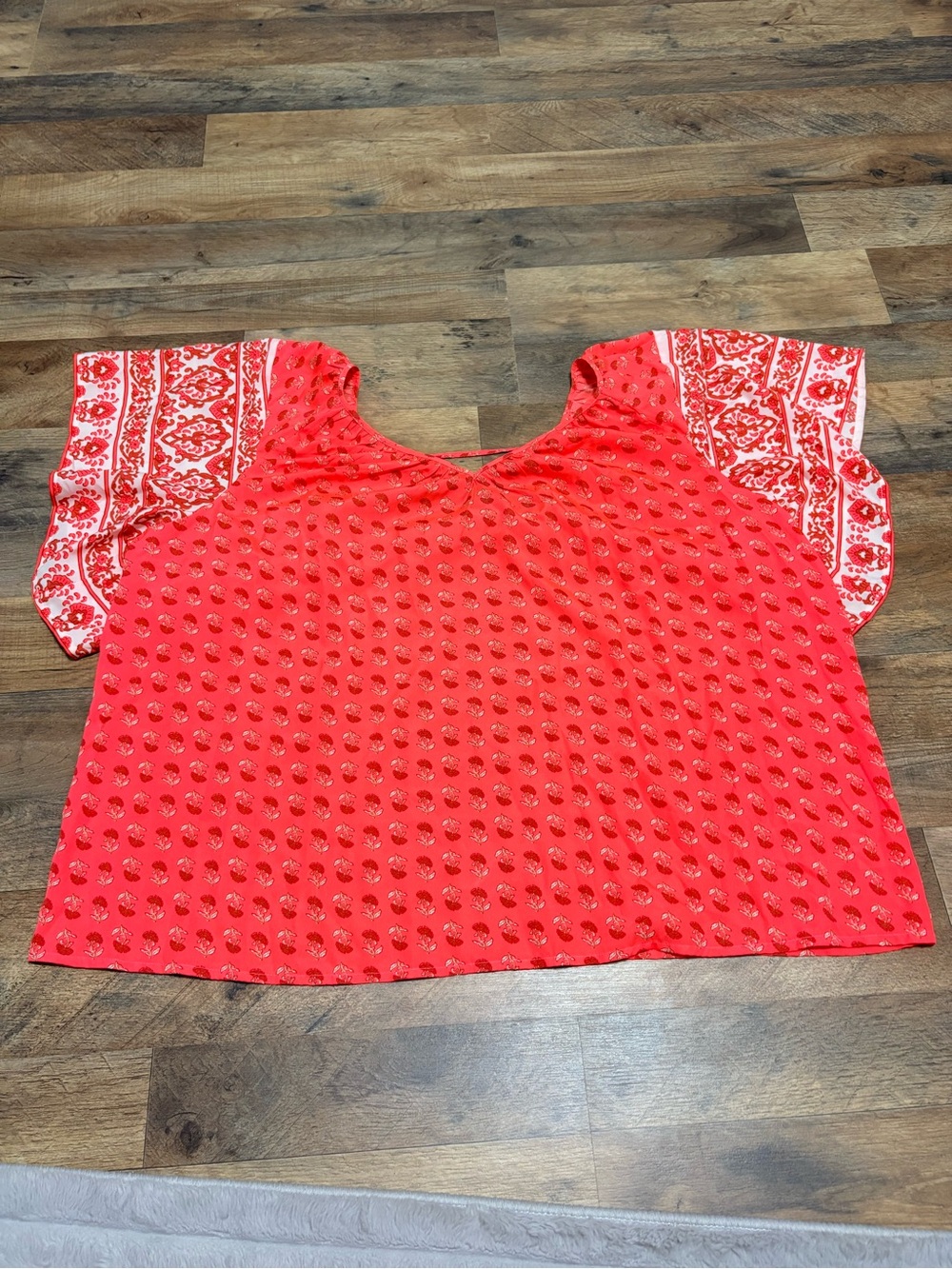 Lane Bryant 18/20 Coral Red Floral Paisley V-Neck Blouse Top Short Sleeve